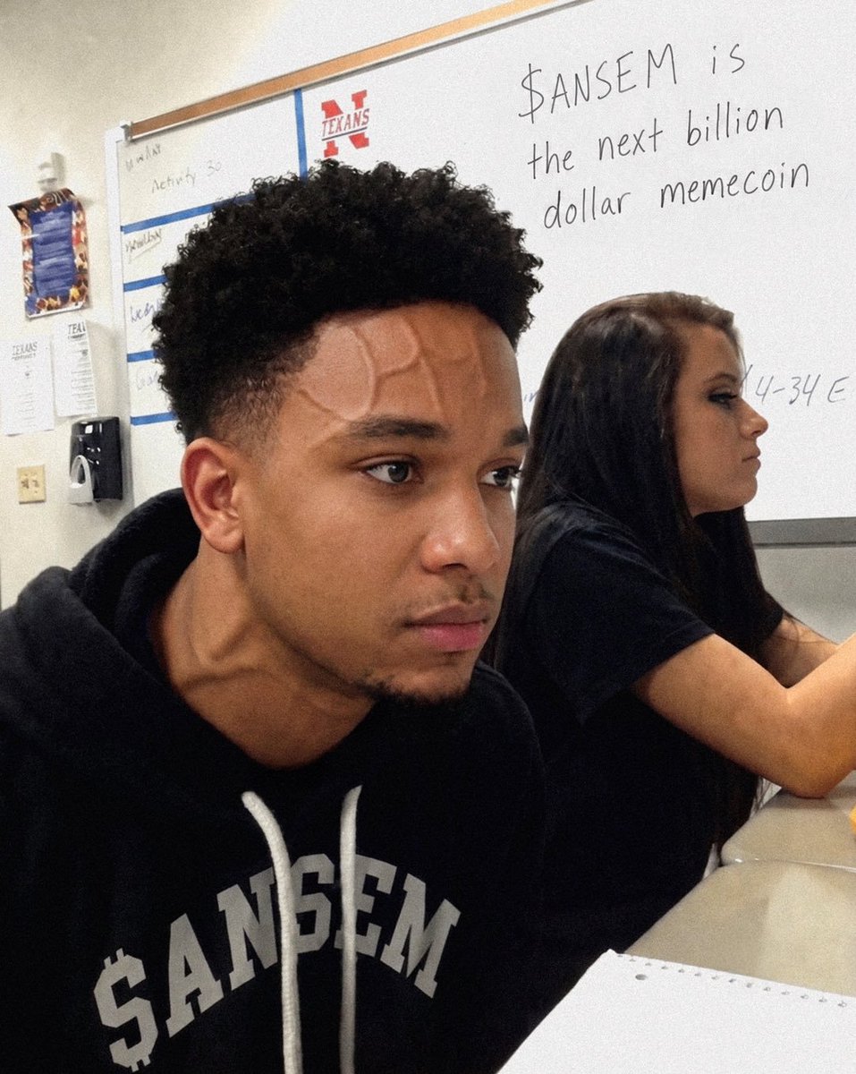 CTONORMIESOL's tweet photo. Dont be like this guy $NORMIE 
Dont sell early be bull 🐂🀄 https://t.co/eqpm3UFyTN