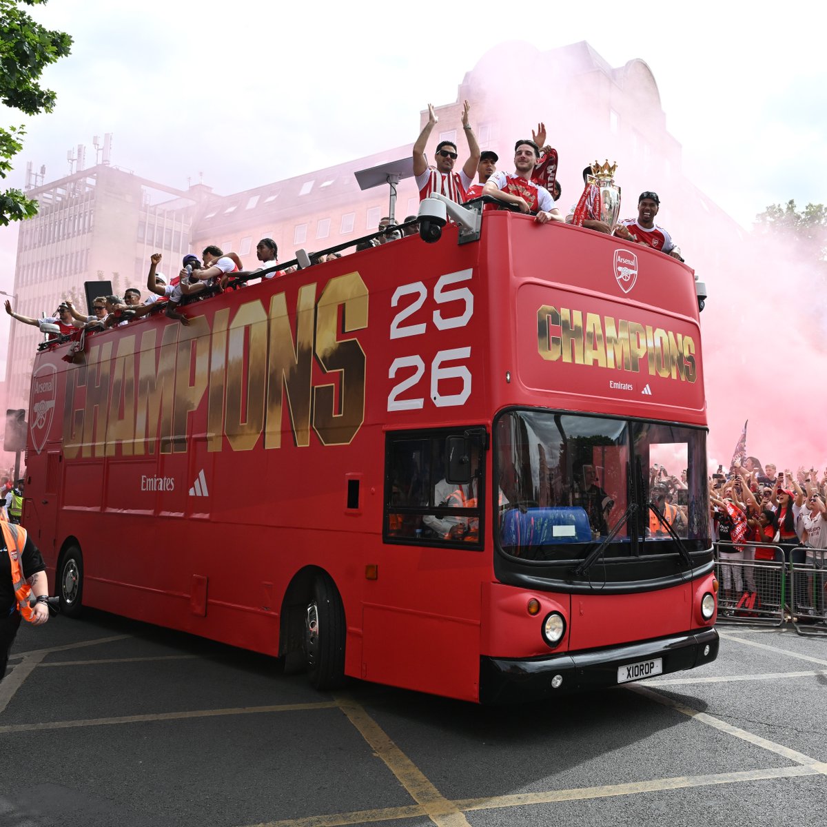 Arsenal's tweet photo. 💬 "This isn't just about winning the title as a group of players. This is about something that represents an area, represents values, represents people's dreams."

Our detailed inside story of a season we'll never forget...