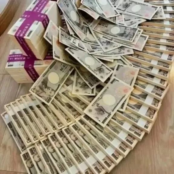 owen129235's tweet photo. 正直に言うと。

このスレッドのPayPayの配当の話はほとんど嘘だと思う。

詐欺師が多すぎて本当に疲れる。
でも私は違う。

今回は全面的に賛成だ。
私だったら全 額あげちゃう。
嘘だと思うなら別にいいけ
本当に困ってるなら少し疑念から距離を置いてみたらどう？
PayPay、銀行振込のどれが一 https://t.co/abLw0eGMr9