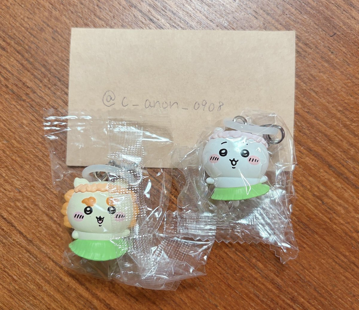 c_anon_0908's tweet photo. 【交換】ちいかわ 映画 人魚の島のひみつ　入場者特典 チャームミニフィギュア めじるし

譲：ちいかわ、シーサー

求：モモンガ、ハチワレ

郵送でのお取引となります。
検索からでもお気軽にお声がけください。 https://t.co/hoPmcuJqkA