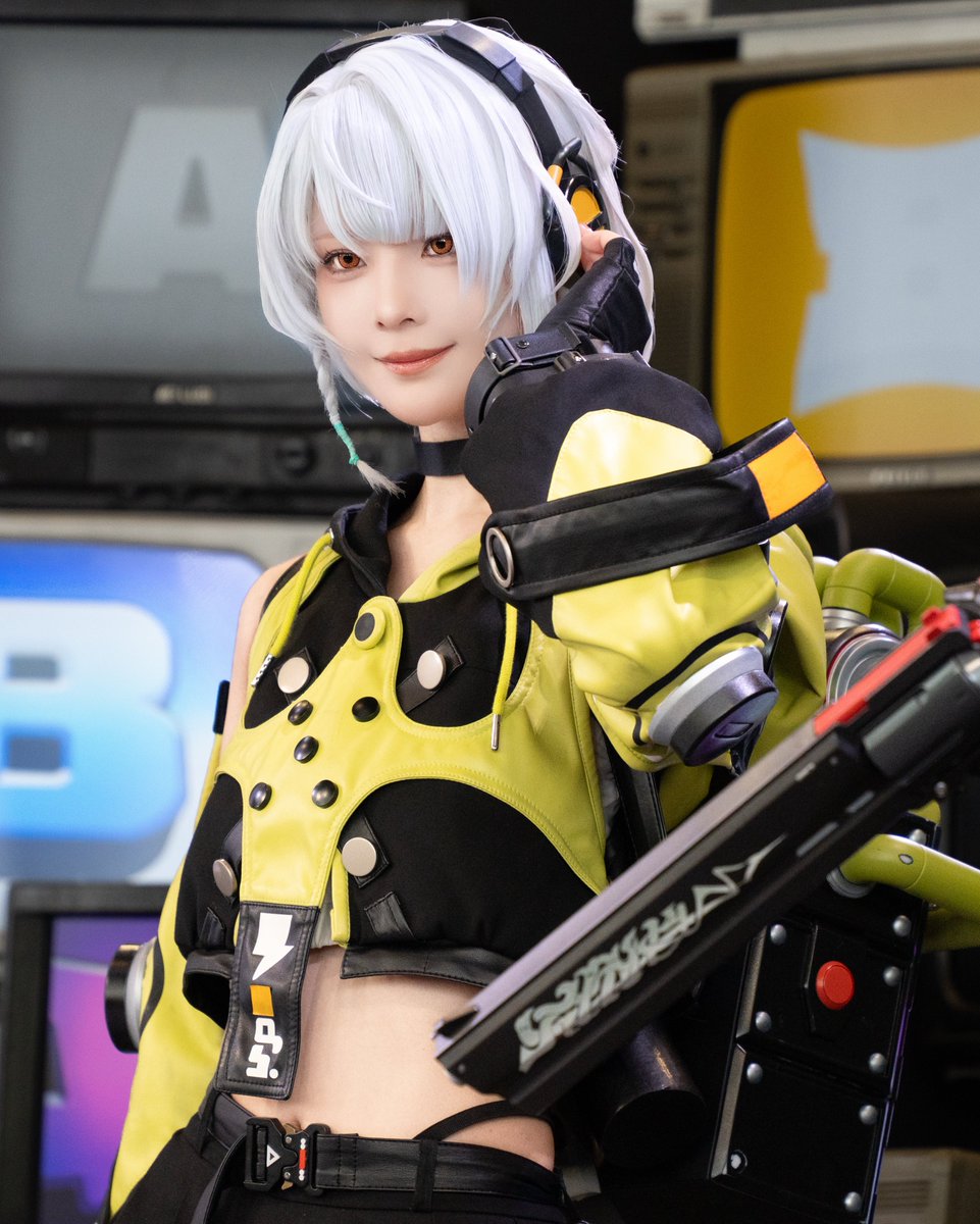 みみにくまん📷 tweet media