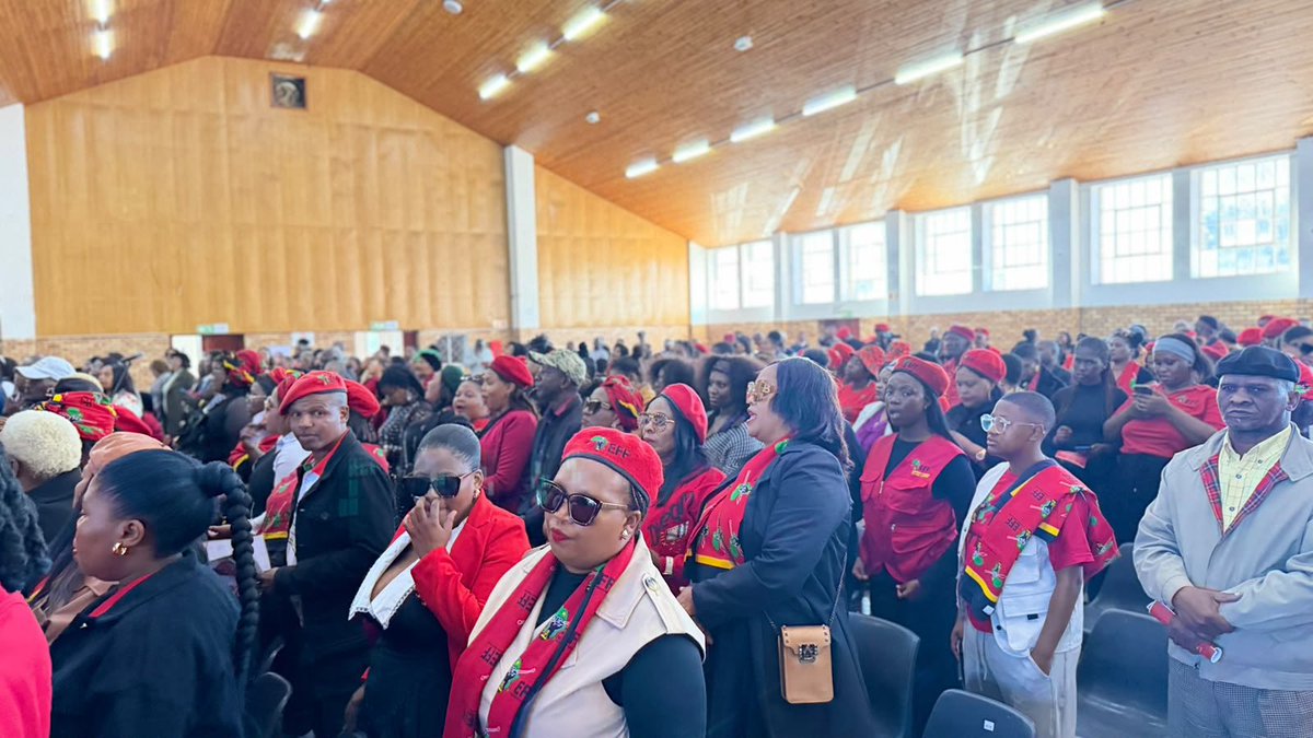 EFFEASTERNCAPE_'s tweet photo. 🕯️Rest in Peace🕯️

EFF National Chairperson, Cmsr. @NolutshunguN, is among the Commissars and Fighters gathered at Swanepoel Hall in Gqeberha to bid a final farewell to fighter Zanele Mali-Sikawuti.

#RIPFighter https://t.co/bV9v7Pe4en