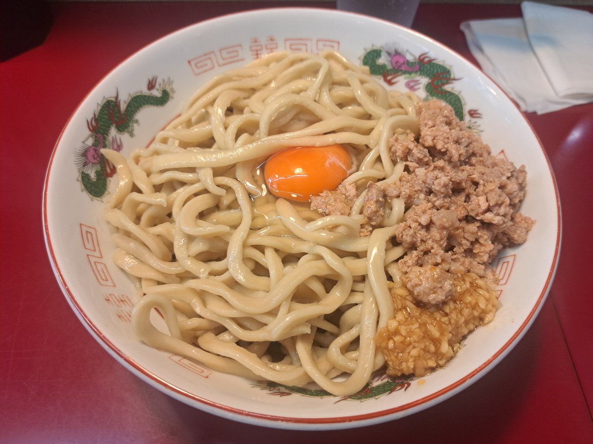 re_jim_norimaki's tweet photo. ジラフ@栃木県真岡市
ジラし中華　大　N
アナウンスがあってから
ソワソワ(笑)
やっと頂けました！
水締めジラフ神麺❗
酸味、塩味のバランスが良いタレ
と共に食せば言うこと無し！
お酢と漬けニンニクの相性も
抜群に良き😁
夏バテ気味のヲっさんの
身体に染みました(笑)
ごちそうさまでした😋 https://t.co/n9vo3BWHyI
