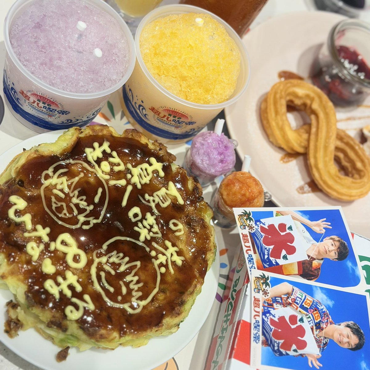 sakusan_mochiri's tweet photo. ２回目の超八喫茶🍧✨️
池袋店内装可愛かった⸝⸝ʚ̴̶̷̆_ʚ̴̶̷̆⸝⸝✨️
  #真夏の超八喫茶 https://t.co/Wpc6M9N7Uk