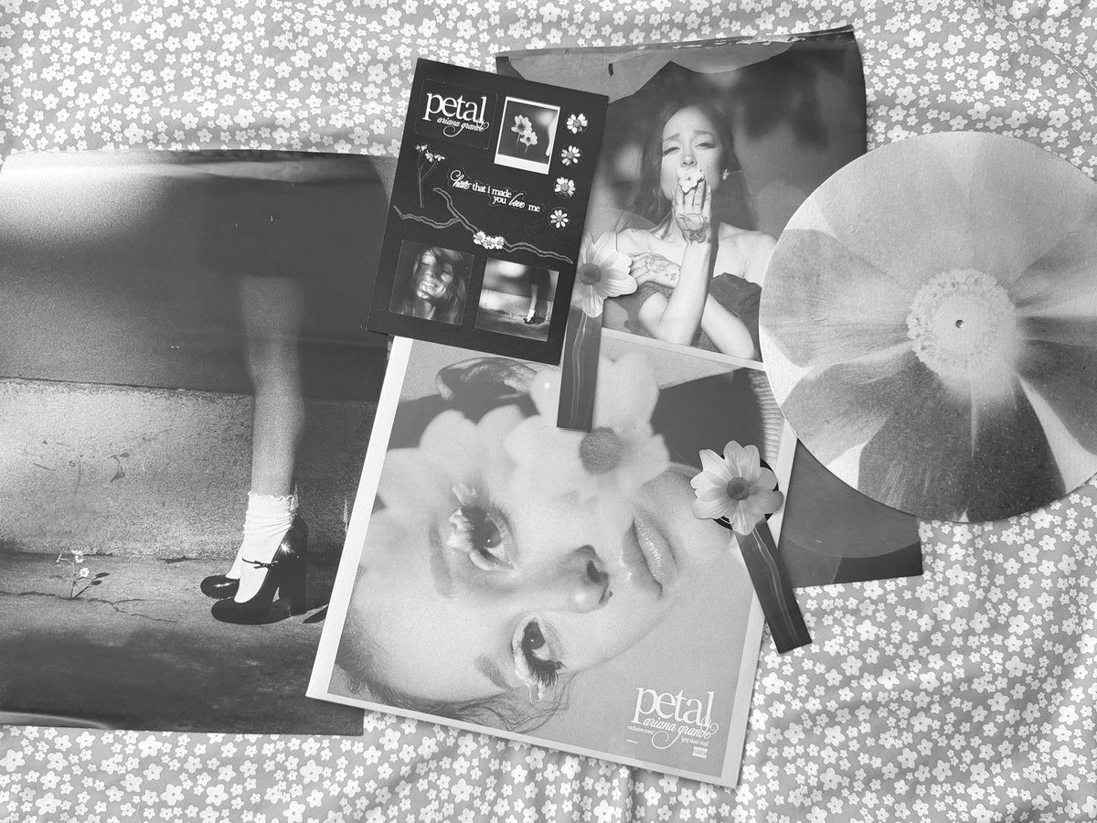 lovinnthepain's tweet photo. happy release day !!!!!!! 🩶 https://t.co/P3PIpWjtXr
