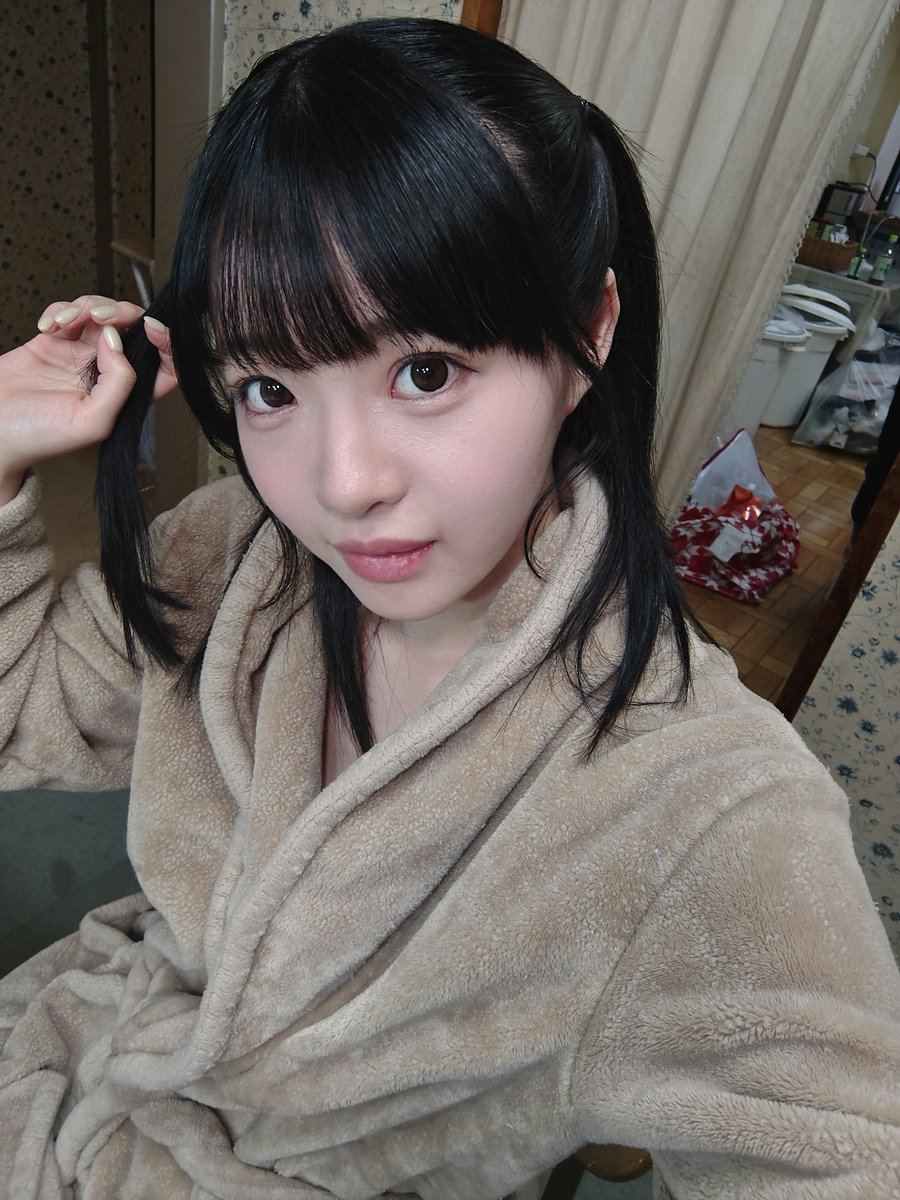 momoinoue99's tweet photo. この髪型も似合うかな？？🧸💕 https://t.co/omVYXVP2LU