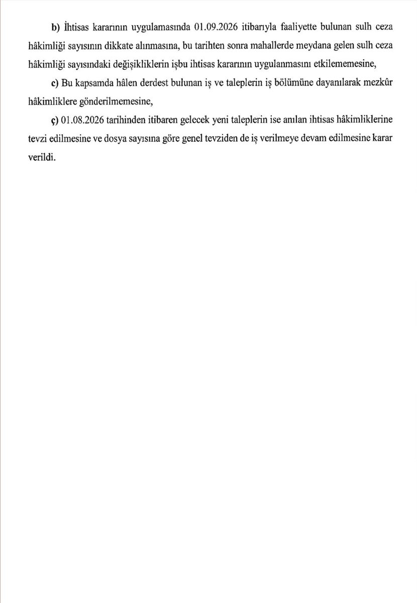 Devletb_yanar's tweet photo. @tolgashirin Sayın hocam öncelikle merhabalar, sizlere HSK'nın almış olduğu bu karar ile ilgili görüşlerinizi sormak istiyorum. Ben ilgili mevzuatları ve anayasal çerçeveyi elimden geldiğince okudum ve inceledim fakat HSK'nın özellikle yürütme erki içerisindeki konumu da göz önüne alınacak https://t.co/1Y1tNkbtxG