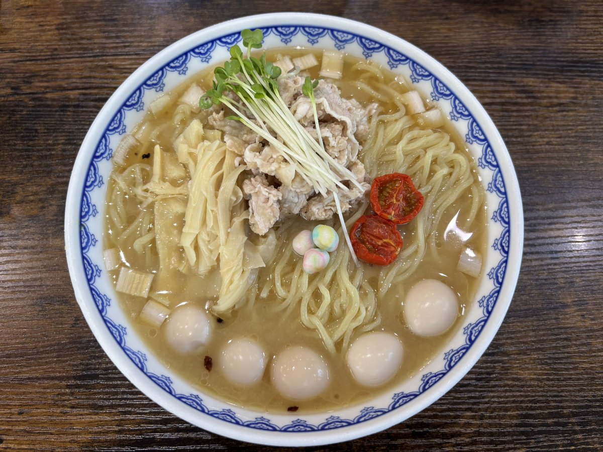 nabonayo2's tweet photo. ラーメン探訪『味噌ラーメン 雪ぐに』中田
限定  冷やし味噌ラーメンと茶漬けセット(うずら)

魚介と野菜のアニマルオフのスープ､芳ばしい味噌が堪りません😋👌豚しゃぶが滅茶合います👍多加水の中細麺の喉越しが素晴らしい💯💯💯茗荷や大葉等の茶漬けが最高の〆🈵🌈美味すぎる､ご馳走様でした🍜🙏🙇‍♀️ https://t.co/lVAExVzTUM