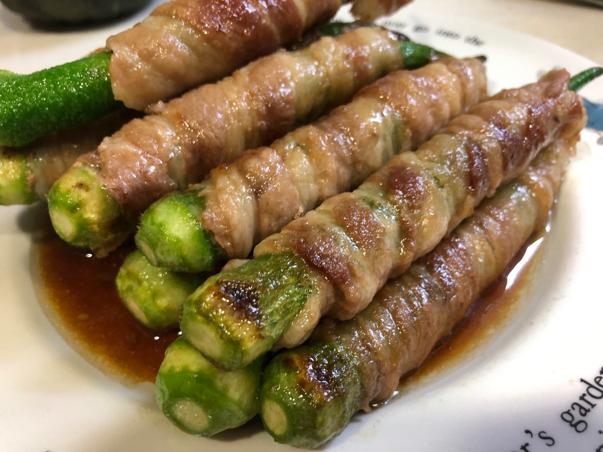 micky_nyantan's tweet photo. お疲れ様！今も31℃熱帯夜確定、昨晩もバテバテバッタンＱ太郎久ぶり8時間寝れた、月末締めも終わり、盆休みシフトチェック、何やねんアホか？全く知恵が足らないシフト‥トホホ⤵️😩男鹿月🌕は綺麗だけど、夏バテせんようにしっかり肉食い、よく寝るぜ！彼岸まで頑張る💪😤 https://t.co/tJCA4BEdih