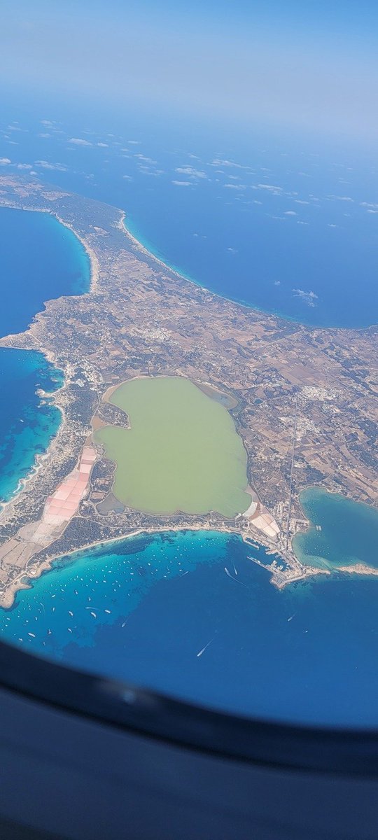 CubanAntiCommie's tweet photo. @YeniCuba2025 @VoightR Los Búhos no duermen… y cuando están sobrevolando la Isla de la Juventud, duermen menos. https://t.co/5SWdT5uRGx