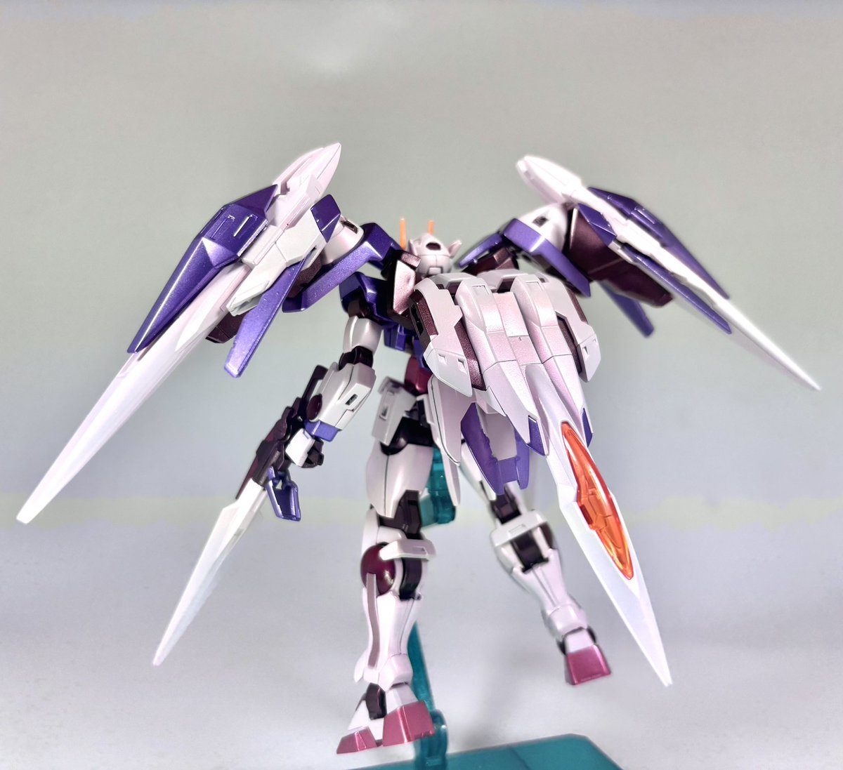 03gandamuEXIA's tweet photo. HGトランザムライザー完成しました。
トランザムカラー練習がてらHGダブルオーライザーで個人的に気になった所をいじったりしてます。

以下ツリーへ続きます↓
#ガンプラ https://t.co/SZKNNQ4EvA