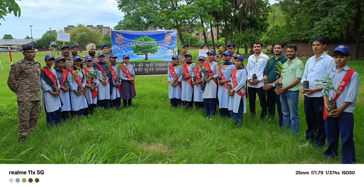 51Crpf's tweet photo. Today, a plantation drive was conducted by F/51 at two schools, Government Model Secondary School, Maloya, &amp; PM Shri Government Model Senior Secondary School, Sector-14 (West), with the cooperation of the school staff and students.
Green India
#Vanmahotsav#
#एक पेड़ मा के नाम🌳# https://t.co/fzjStxOzWo