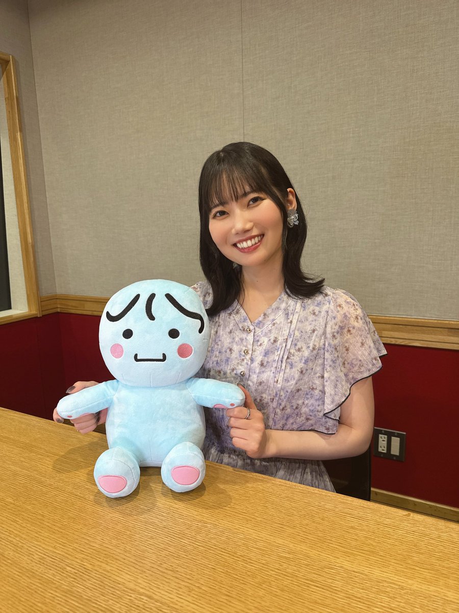ojikanao0809's tweet photo. 【お知らせ】
#CCN WebCMのメイキングが公開されました！
収録中の風景や、インタビュー映像がご覧いただけます！
ぜひチェックしてくださいね！

収録後はCCNさんのマスコットキャラクター「ナガラー」と一緒にお写真を撮りました！
この子かわいい…！！ https://t.co/LUvxR5lpPK