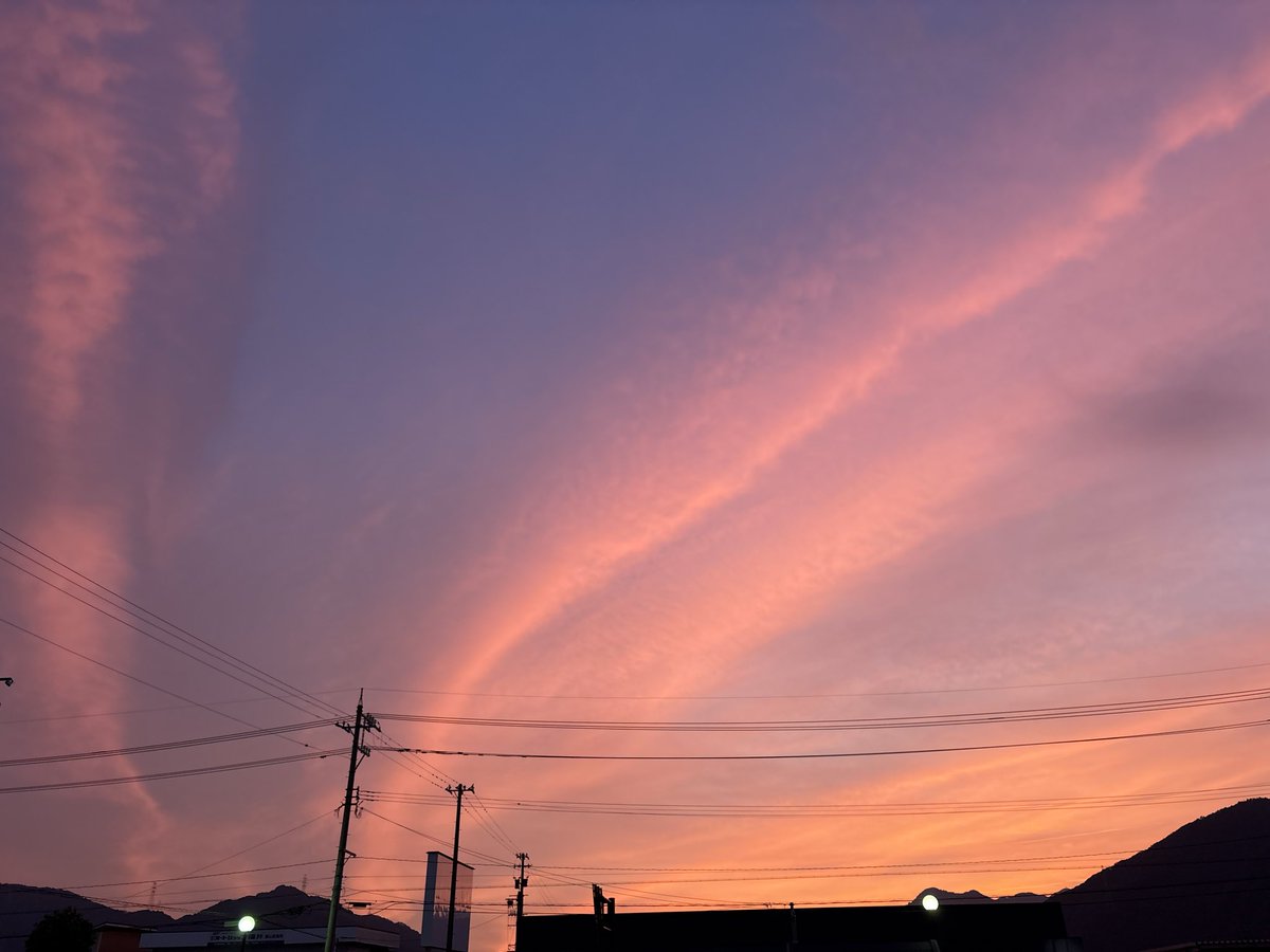checo_czech's tweet photo. #イマソラ https://t.co/cJsAZYQvin