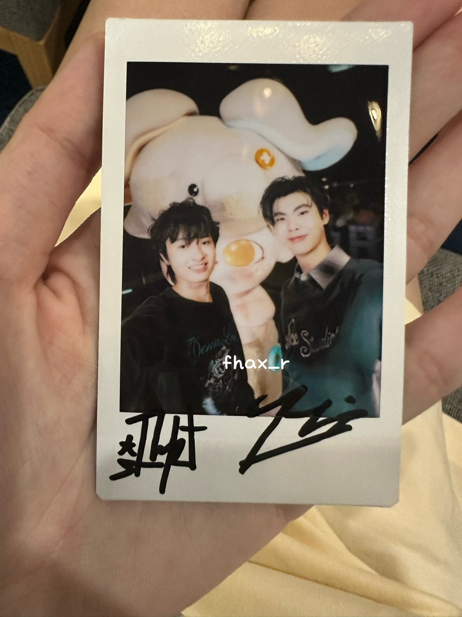 fhax_r's tweet photo. ทุกคนคะ หนูอวด

#ซิ่งๆกับธีร์เวฟที่ไอคอนสยาม #ICONSIAM
THEEWAVE ADVENTURE ICONSIAM
#theewave #tthi_eks #waavetnp #ท่านโปรดคลื่น https://t.co/6z6q4RWSUy