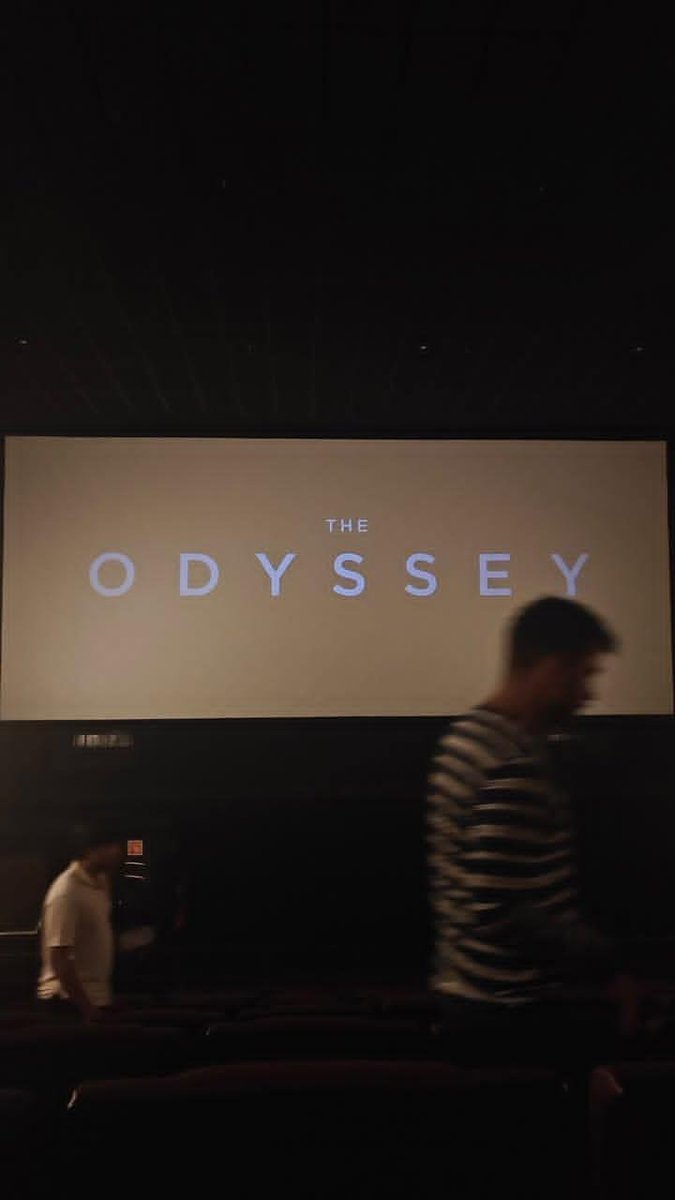 Itsmekyoto012's tweet photo. Therapy is nice. But have you ever gone to movies alone? It’s the best experience ever. 🫶🏼 https://t.co/JPUpsTly8J