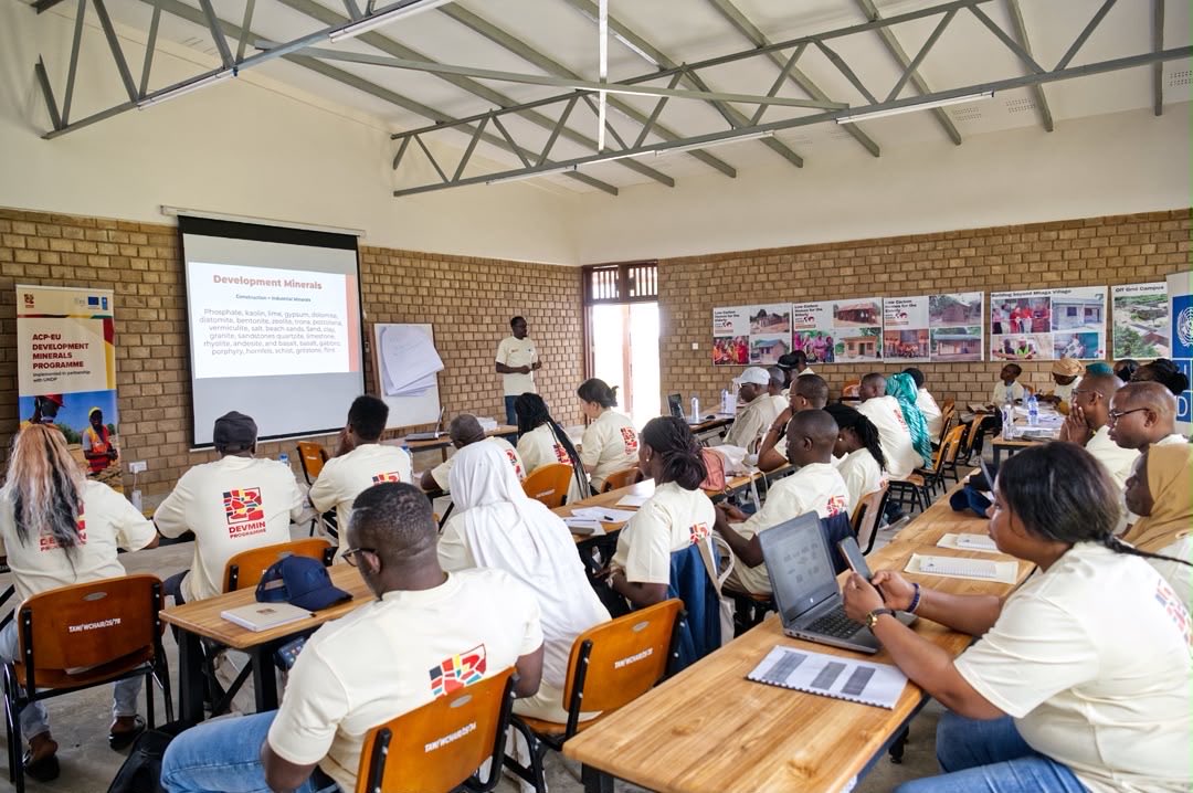 undptz's tweet photo. With funding from @EU_Commission &amp; @PressACP, @undptz’s @DevelopmentMin has launched the Low-Carbon Materials &amp; Eco-Construction Training in 🇹🇿 We're bringing participants from 🇹🇿🇿🇲🇺🇬 with expert trainers from 🇨🇲&amp;🇳🇬to build practical skills in sustainable building &amp; eco-materials https://t.co/o22sYqjhQa