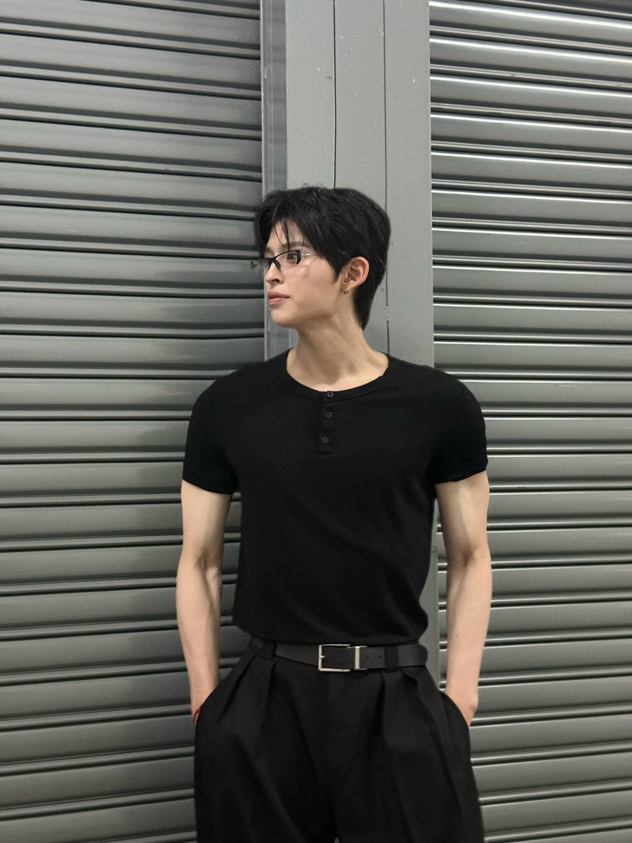 nanpepiwoo's tweet photo. วิ่งแลกแว่น                     แว่นไปรอ https://t.co/2mpVVb5ahG