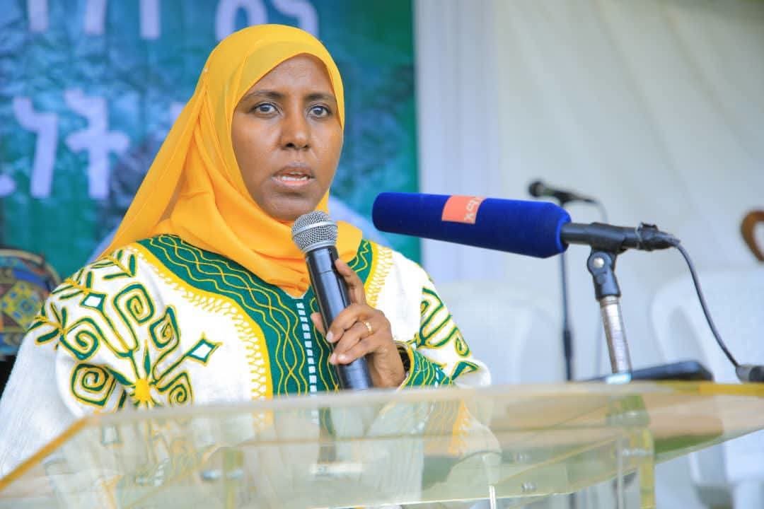 AppAmhara's tweet photo. The Prosperity Party Women's Wing Office, in collaboration with the Amhara Regional Women's Wing, is holding a summer volunteer service campaign in Bahir Dar city under the theme "Virtue for Sisterhood, Women's Participation and Benefit". 

#Prosperity https://t.co/NMheatVo3v