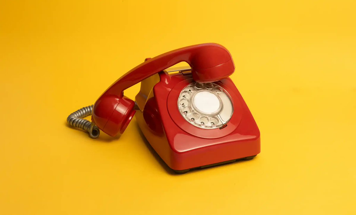 ComputerworldES's tweet photo. Con Google Voice, cualquier teléfono, tableta u ordenador en el que inicies sesión se convierte en tu teléfono, sin importar dónde estés ni qué dispositivo estés usando. Te explicamos todo lo que puede hacer por ti. https://t.co/GfNXBsOYzK https://t.co/XzeGM5V4Pa
