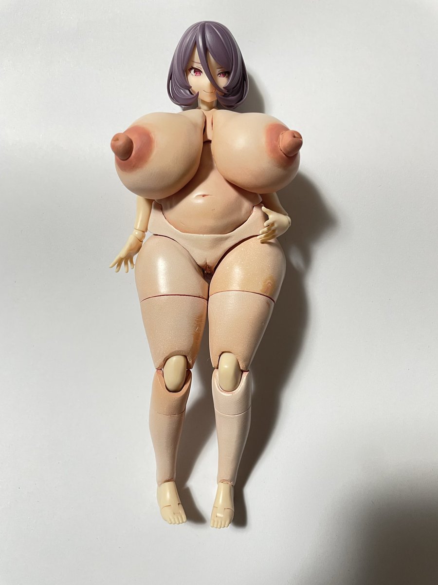 kukuraran2's tweet photo. 塗装難しかったです。。
缶スプレーの重ねがけじゃ色味は合わせられませんね💦

エクソシストの顔やっぱり好き！
タンクの髪型との組み合わせがいいですね✨ https://t.co/3g3acTpSXU
