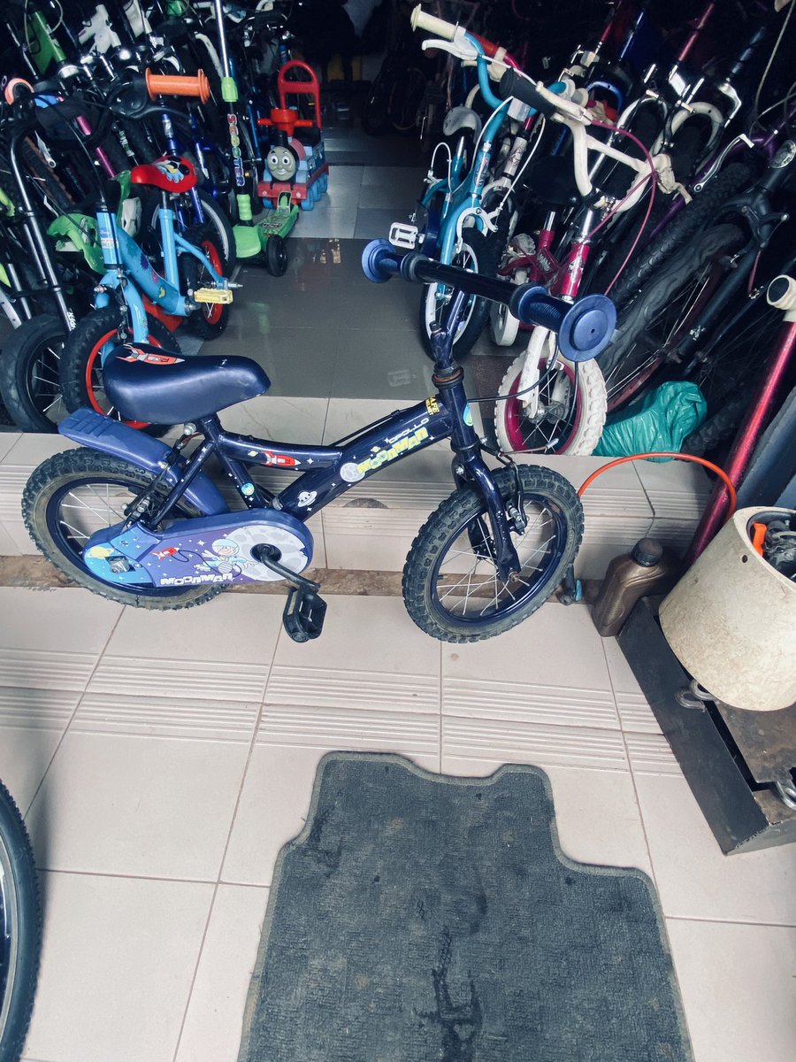 The3rdfaisal1's tweet photo. @MarieStopesUg Hello country men and women, am here to introduce to you the best bicycle plug around town.We have kids and adults size please come through or contact me on 0755731532. https://t.co/wZUOquMoJv