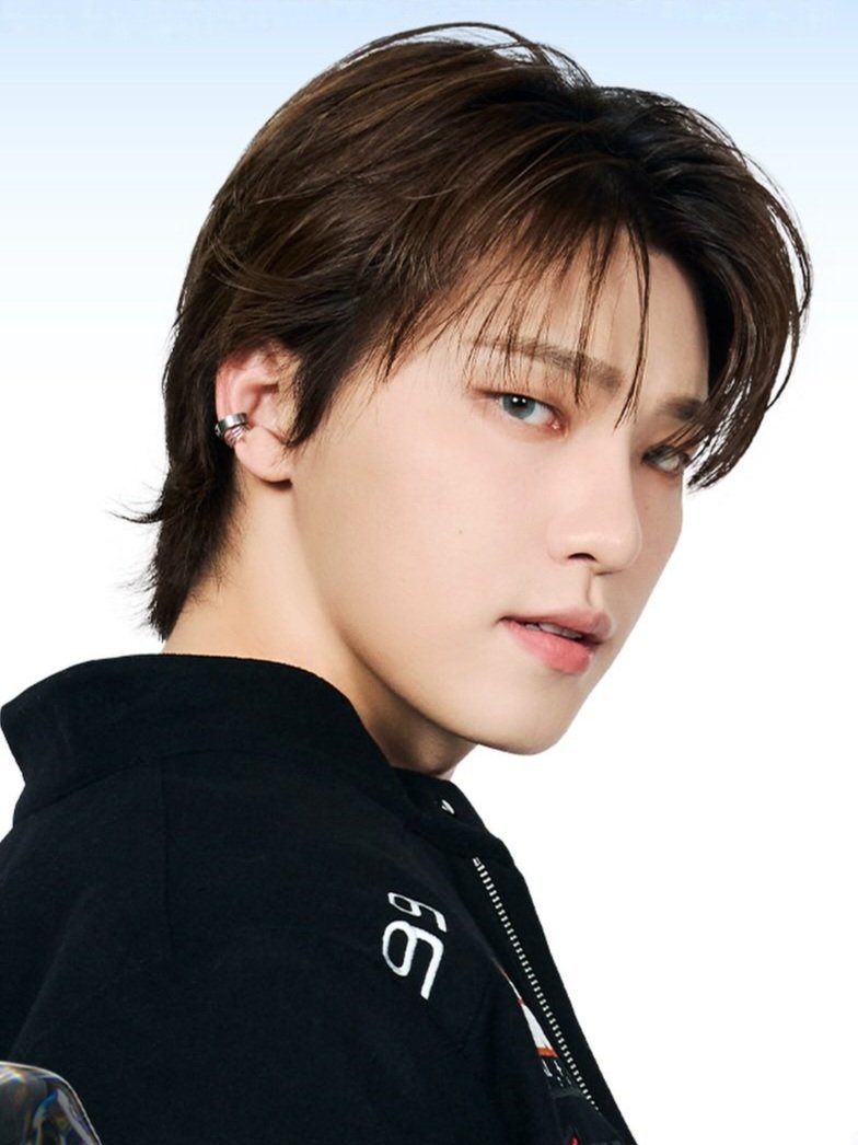 dding_0211's tweet photo. 디노 오브 세븐틴이랑 얼굴 진짜 감동적이다... https://t.co/ie7TJkMulR