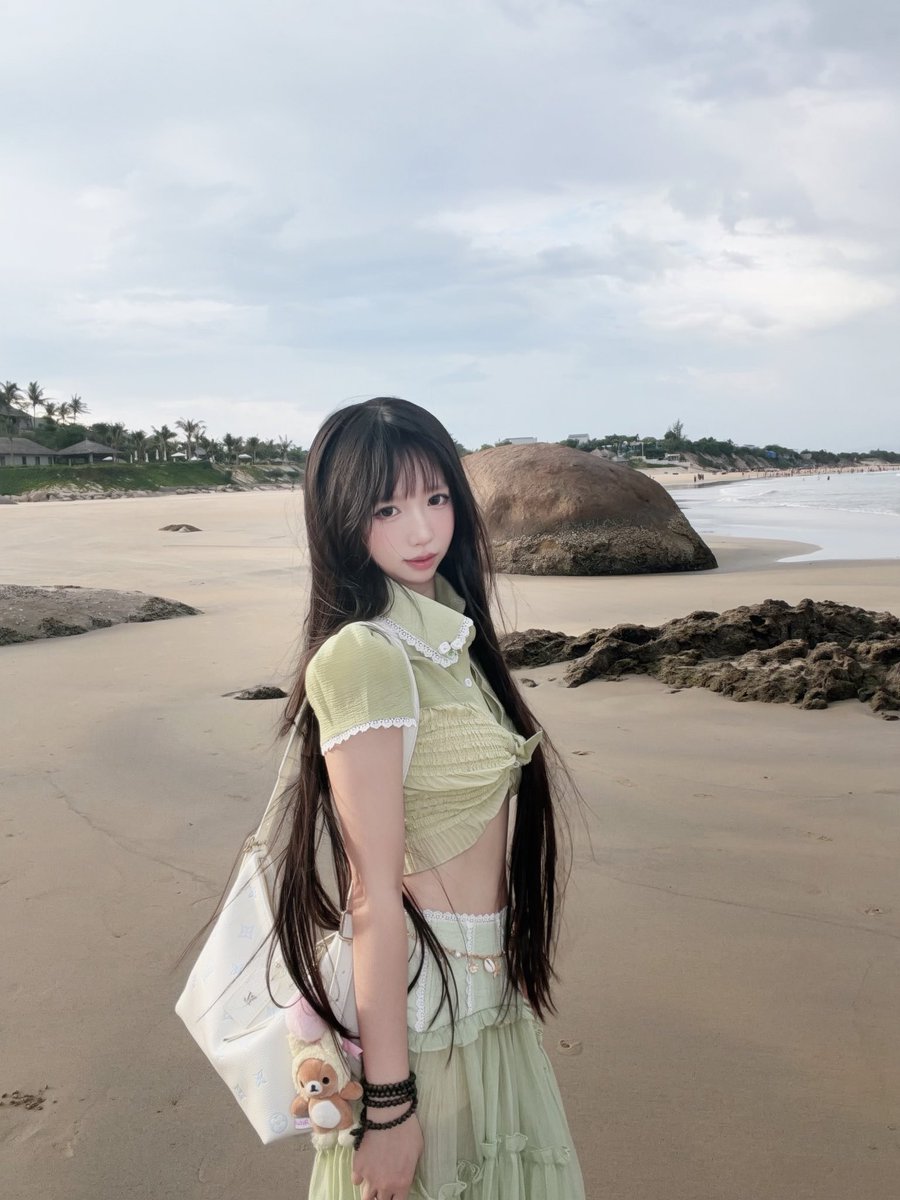 linhmatochan's tweet photo. SEAson time https://t.co/r6LWT0zthL