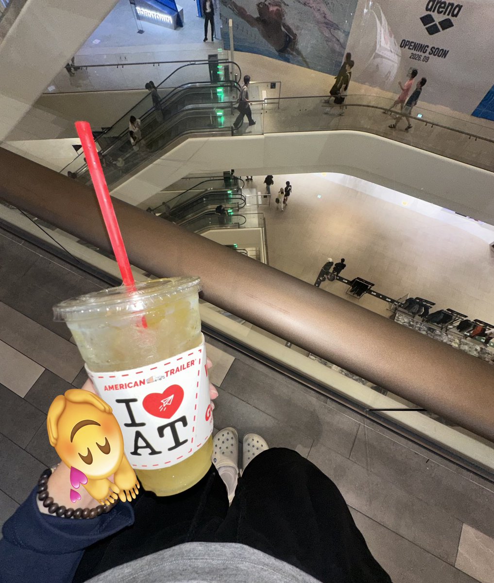 uznvoi's tweet photo. 🐰🥤💦 https://t.co/fE3XNABpSs