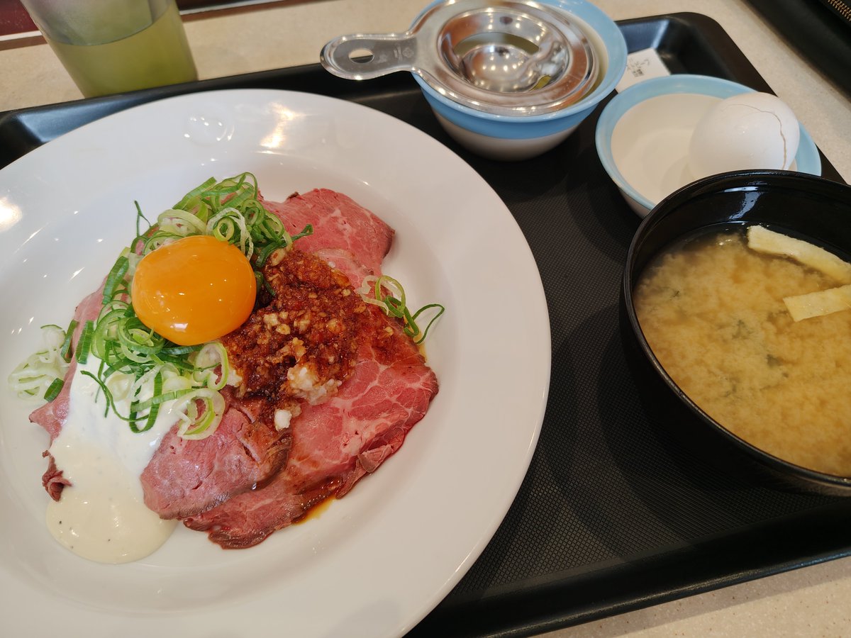 orangeEx302's tweet photo. おフランス♪🇫🇷🗼 https://t.co/6cq5okOOg3