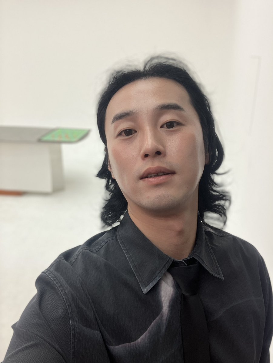 wildvenus08's tweet photo. 장발 근황 https://t.co/07biytKoqP
