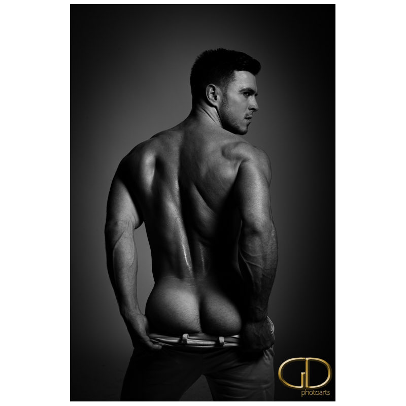 GDphotoarts's tweet photo. The forever stunning @paddyobrian86 #malenudephotography #paddyobrian #gdphotoarts https://t.co/uAuc21FqHJ