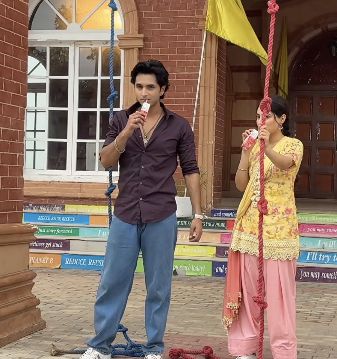 paavsfeels's tweet photo. He didn’t wanna drink it but still did after she said ki “peena parega”
Nawab, is that you sir?🫣

#TuJulietJattDi https://t.co/zILjXbTAIR