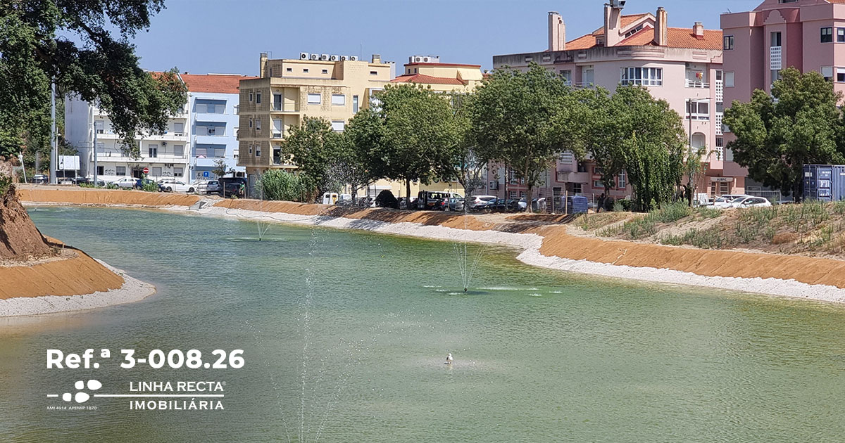RectaLinha's tweet photo. Apartamento T2, remodelado, junto a lago e jardim, pronto a habitar, a 9 km de Lisboa - Refª 3-008.26 https://t.co/2viaW4lHNb https://t.co/BxN5QahajB