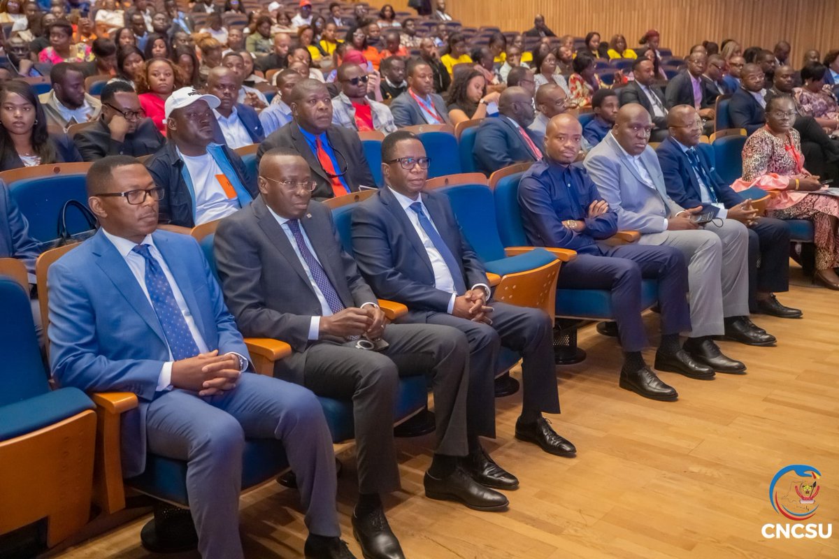 cncsurdcongo's tweet photo. #SalonHopital2026

Le CN-CSU accélère la mise en œuvre de la #CSU avec le futur Paquet des Soins Essentiels, en cours de finalisation, pour mieux prendre en charge les maladies les plus meurtrières en RDC.

« En réduisant le poids de la maladie, nous réduisons la mortalité. Les Congolais vivent plus longtemps, en meilleure santé et deviennent plus productifs », a déclaré le Dr Polydor Mbongani Kabila.

La Taxe de Promotion de la Santé et la future Assurance Maladie Obligatoire renforceront un financement durable des soins.

#SantéPourTous #RDC #CNCSU