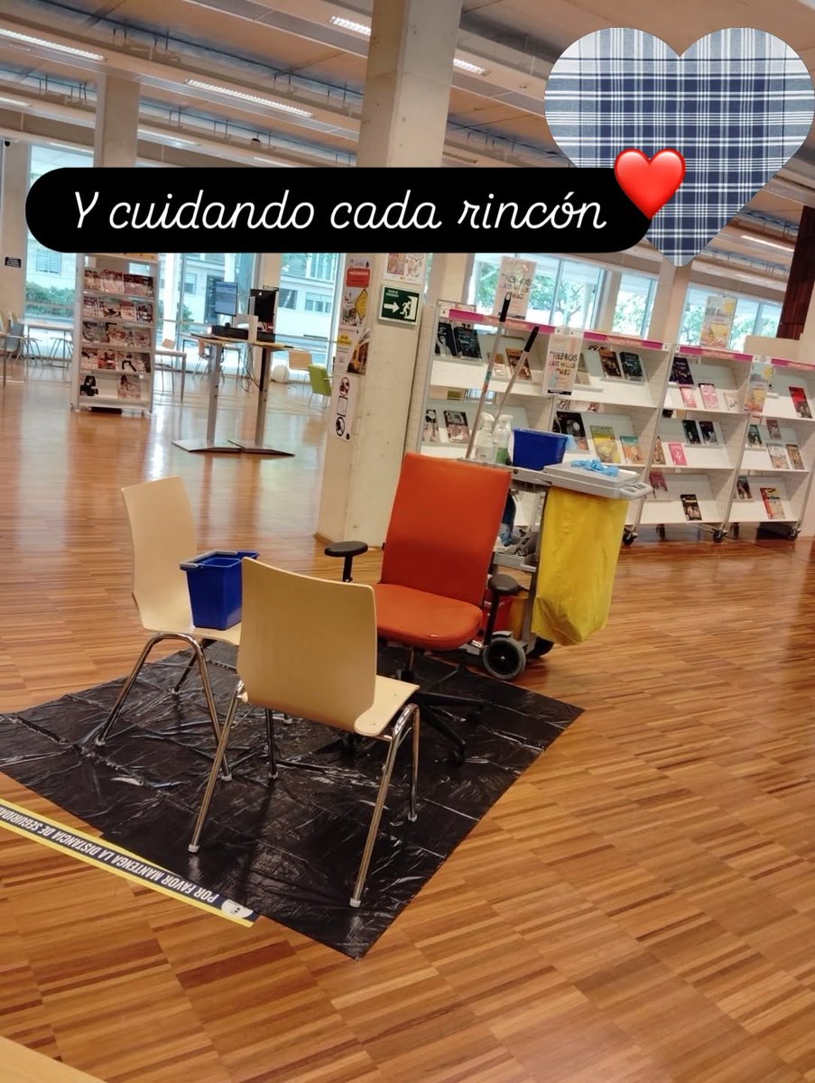 bibliotecacreal's tweet photo. Esta Pandorga no vestimos de blanco para la foto, pero sí de compromiso. 🤍
Aunque las obras nos han obligado a cerrar temporalmente, seguimos cuidando nuestra biblioteca: recogiendo devoluciones y donaciones, preparando espacios y trabajando para volver pronto.
¡Feliz Pandorga! https://t.co/2gGAHq2JL5