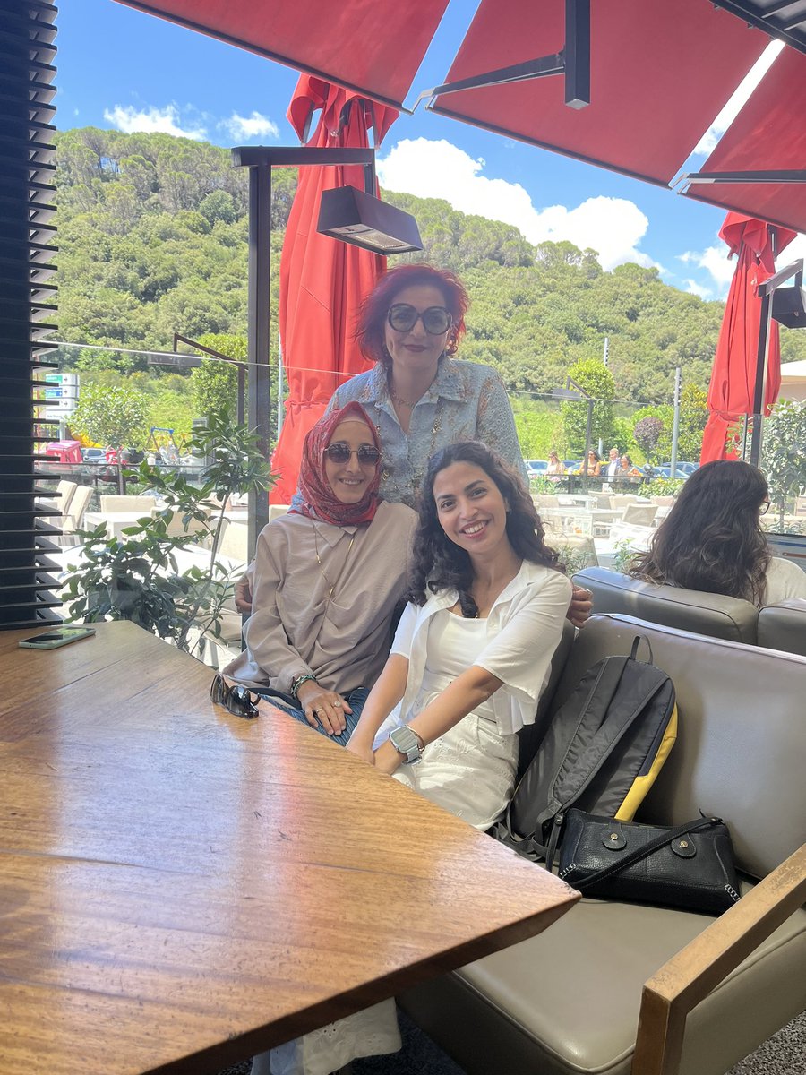 İrem ✨ tweet media
