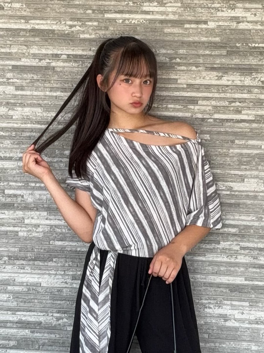 Kyoka1532Kyoka's tweet photo. ママの服借りちゃった(*´ч ` *)🍒
いつもと少し違う雰囲気かなーᵔ· ̫·ᵔ 💭
次はどんな系統見てみたいとかあったら教えてね！
#きょうか https://t.co/kpzcLMZCwC