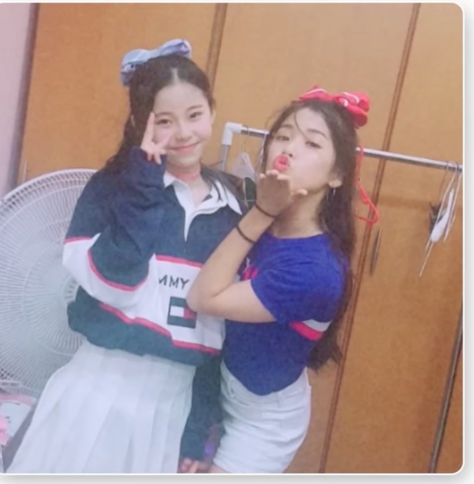 haevvnly's tweet photo. jjyukkyu udah temenan dari pas masih
sekecil ini          sampe           segede ini
😭🤏🏻 https://t.co/ro9Fi6TdZz
