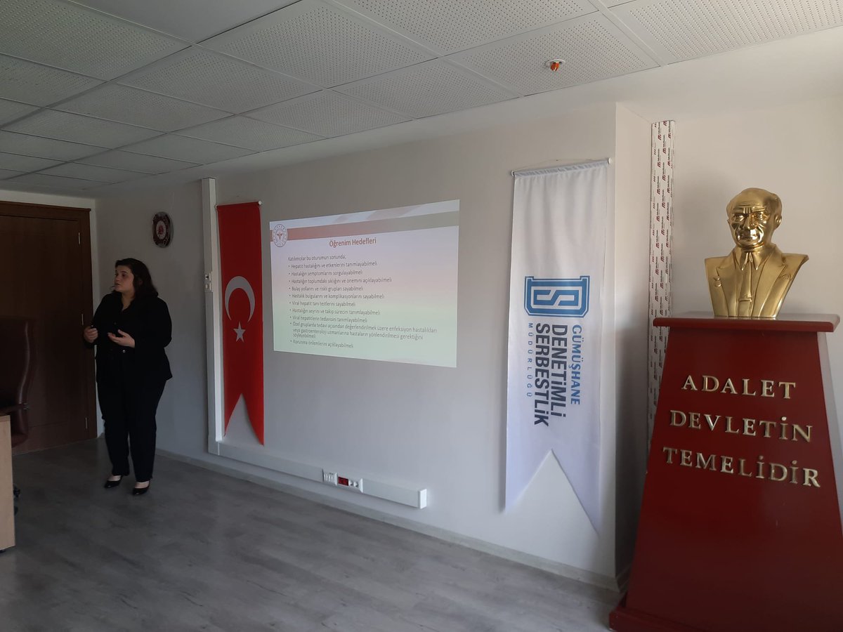 GumushaneDs's tweet photo. 28 Temmuz "Dünya Hepatit Günü" kapsamında Uzman Tabip Hilal Çankaya tarafından 40 yükümlüye hepatit hakkında bilinçlenme ve korunma yöntemleri konulu seminer verildi.
#denetimliserbestlik 
#cte https://t.co/uIEbKBIfRW