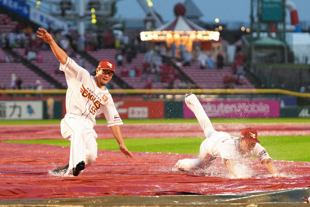 Rakuten__Eagles's tweet photo. 試合は中止となりましたが、選手がベースランニングでスタジアムを盛り上げました😆👏✨

#YG安田 #宗山塁 #武藤敦貴 
#繁永晟 #中島大輔 
#RakutenEagles
#強鷲革新 https://t.co/0fFXsEEf1f