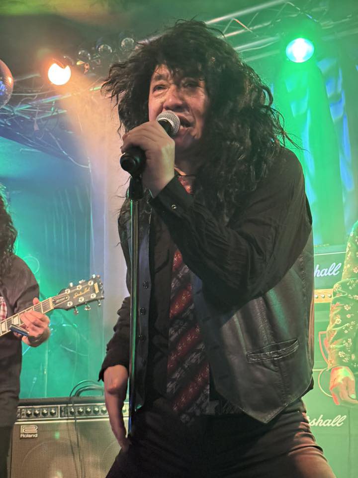 krockarkvocal's tweet photo. 8/9の日曜日は、本年2回目のHammerSmith （初期Whitesnake Tribute）。

本来なら数年に一度のスタンスのバンドがこのペース💦、ヤバいんとちゃうやろか💦

次回のライブなど当然決まってもおらず、見逃したらハレー彗星並みに待たないといけないかもなので是非是非Big Jackに応援に来てやって下さい。 https://t.co/tCNlfBTcSF