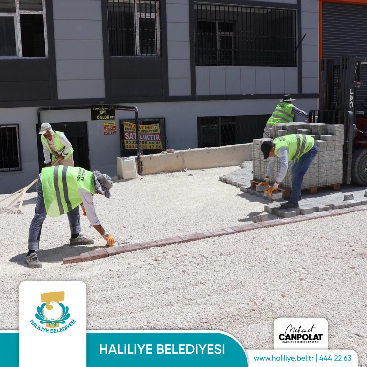 haliliye_bld's tweet photo. HALİLİYE’DE EKİPLER MAHALLE MAHALLE YOL KONFORUNU ARTIRIYOR
￼
Haliliye Belediyesi, ilçe genelinde sürdürdüğü üstyapı yatırımlarıyla mahallelerin ulaşım altyapısını güçlendirmeye devam ediyor. 

https://t.co/01ATjQy21J https://t.co/J6WHay0B6P