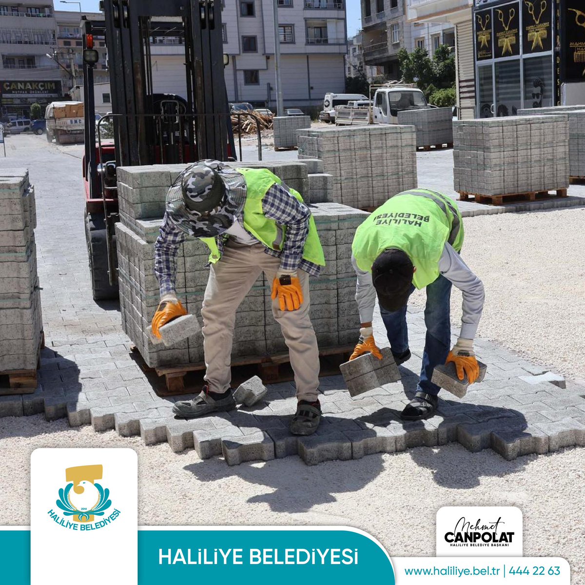 haliliye_bld's tweet photo. HALİLİYE’DE EKİPLER MAHALLE MAHALLE YOL KONFORUNU ARTIRIYOR
￼
Haliliye Belediyesi, ilçe genelinde sürdürdüğü üstyapı yatırımlarıyla mahallelerin ulaşım altyapısını güçlendirmeye devam ediyor. 

https://t.co/01ATjQy21J https://t.co/J6WHay0B6P