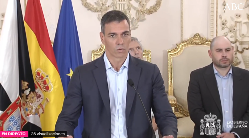 martinigmzz's tweet photo. El presidente del gobierno, hablando de "VIOLACIÓN DE LA INTEGRIDAD TERRITORIAL".

 Esto es un milagro pero gordo. https://t.co/VVm8LAKegP