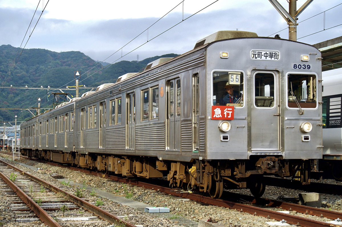 cat70_080's tweet photo. 一時期何かと東急車撮ってる時期あったな https://t.co/bnJMsHwzpy