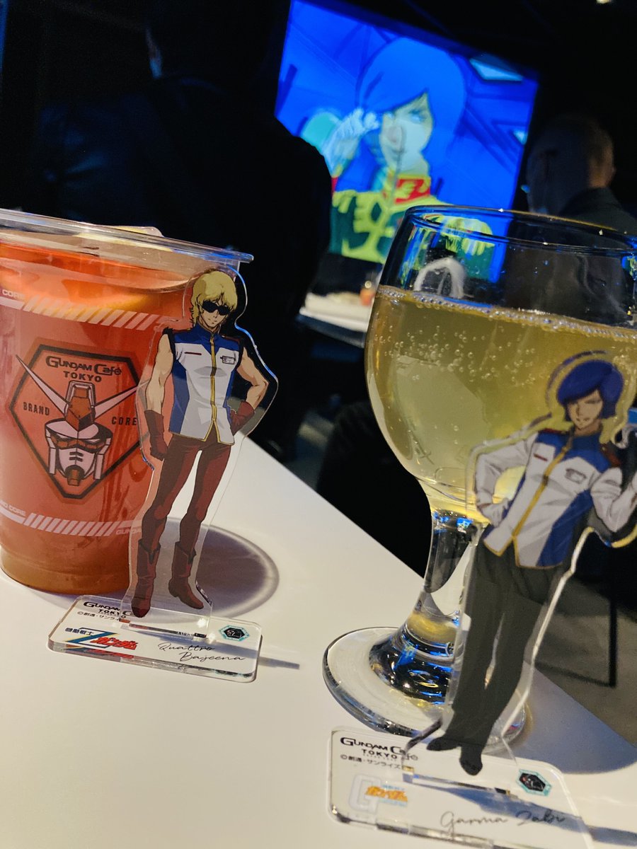 UC0079suminoe's tweet photo. ガンダムカフェ制服祭りの振り返り https://t.co/QwtLDe1NFj