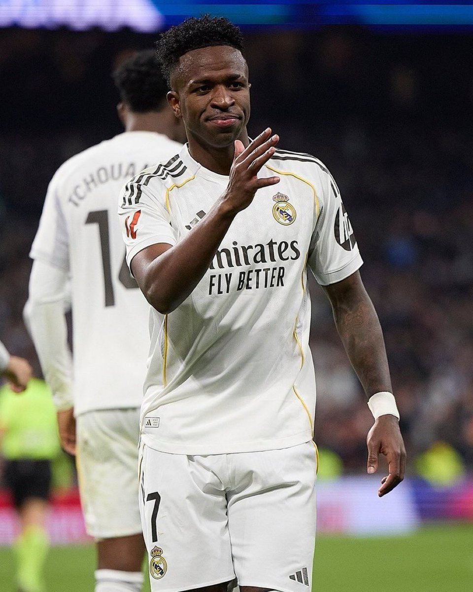 EduardoHagn's tweet photo. 🚨 BREAKING from @marca:

If Vinicius Júnior refuses to renew and be sold, he will be put on the BENCH. 🤯🇧🇷

🤝 @theMadridZone https://t.co/Gf7dymyQN9