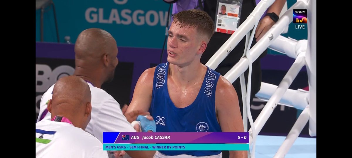 Sidharth_World_'s tweet photo. 19-year-old Jacob Cassar 🇦🇺 books his place in the Men's 65kg final with a commanding unanimous decision victory over Pooana Khoahli 🇱🇸, Jacob Cassar won all three rounds, with the judges scoring it 5-0 (30-27, 30-27, 30-27, 30-26, 30-27),

(1/2)

#Glasgow2026 https://t.co/kmTIWyXRXK