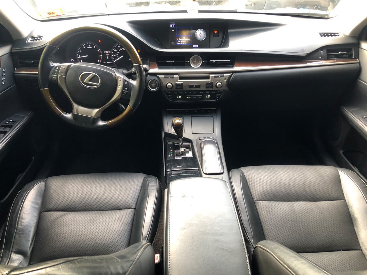MinkailAutosLtd's tweet photo. Lexus ES350 Pre-owned. 
Bought from us 2 years ago and used occasionally, owner upgraded. 

Available for immediate purchase and pickup. https://t.co/5fmMMIPyWB